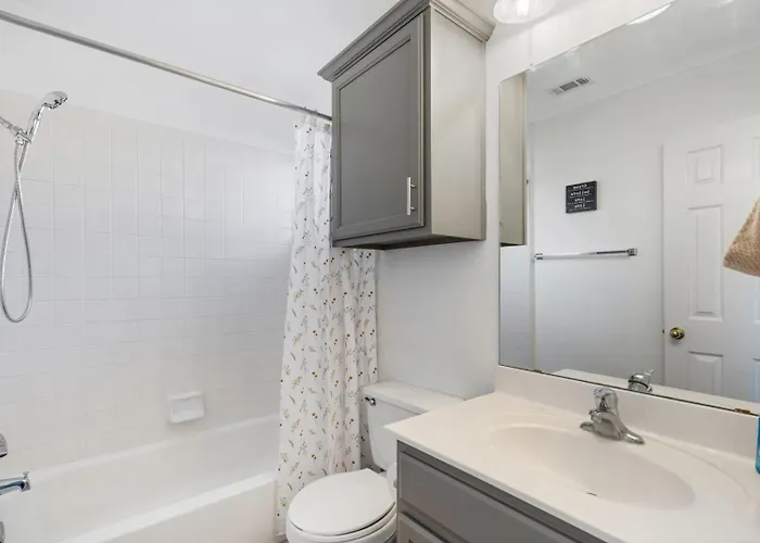 Quaint 2bd2b Condo* Fully Furnished*amazing Patio* Aparthotel *